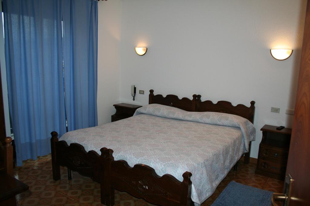 Hotel Beau Sejour Arvier Quarto foto
