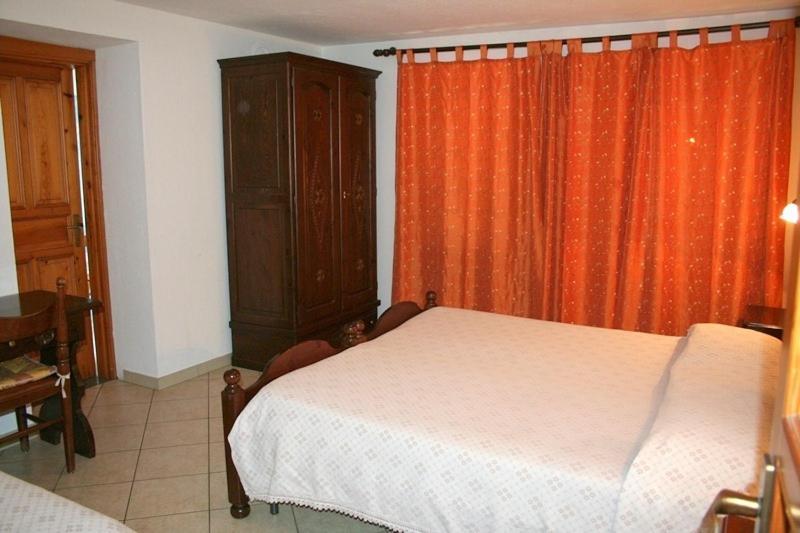 Hotel Beau Sejour Arvier Quarto foto